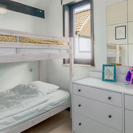 Vierbarke 47 Met Parking Holiday home